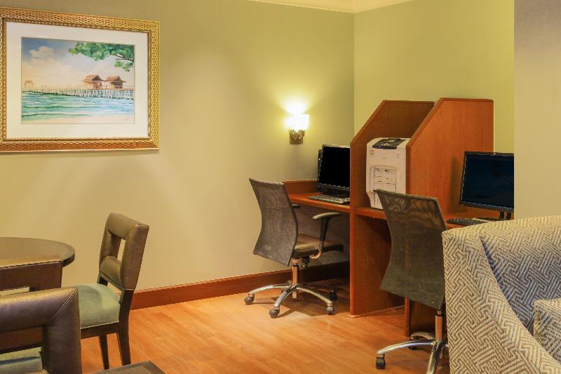 Staybridge Suites Naples - Gulf Coast, An Ihg Hotel Bekvämligheter bild